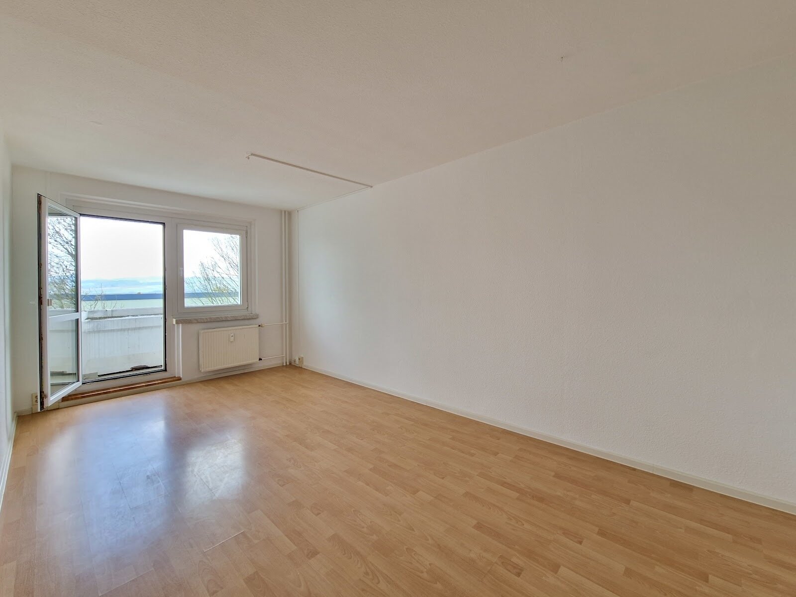 Wohnung zur Miete 255 € 3 Zimmer 53 m²<br/>Wohnfläche 2.<br/>Geschoss Marie-Tilch-Straße 37 Hutholz 645 Chemnitz 09123