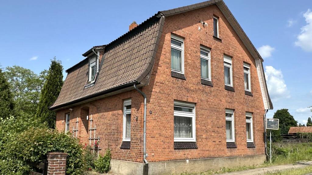 Einfamilienhaus zum Kauf 129.000 € 7 Zimmer 173 m² 741 m² Grundstück Medingen Bad Bevensen 29549