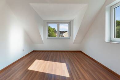 Wohnung zum Kauf 339.000 € 3 Zimmer 70,7 m² Dachgeschoss, 4. Geschoss Martinsviertel - West Darmstadt 64289