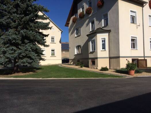Wohnung zur Miete 385 € 3 Zimmer 64 m² 1. Geschoss frei ab sofort Hauptstr. 41 Schönau-Berzdorf Schönau-Berzdorf an der Eigen 02899