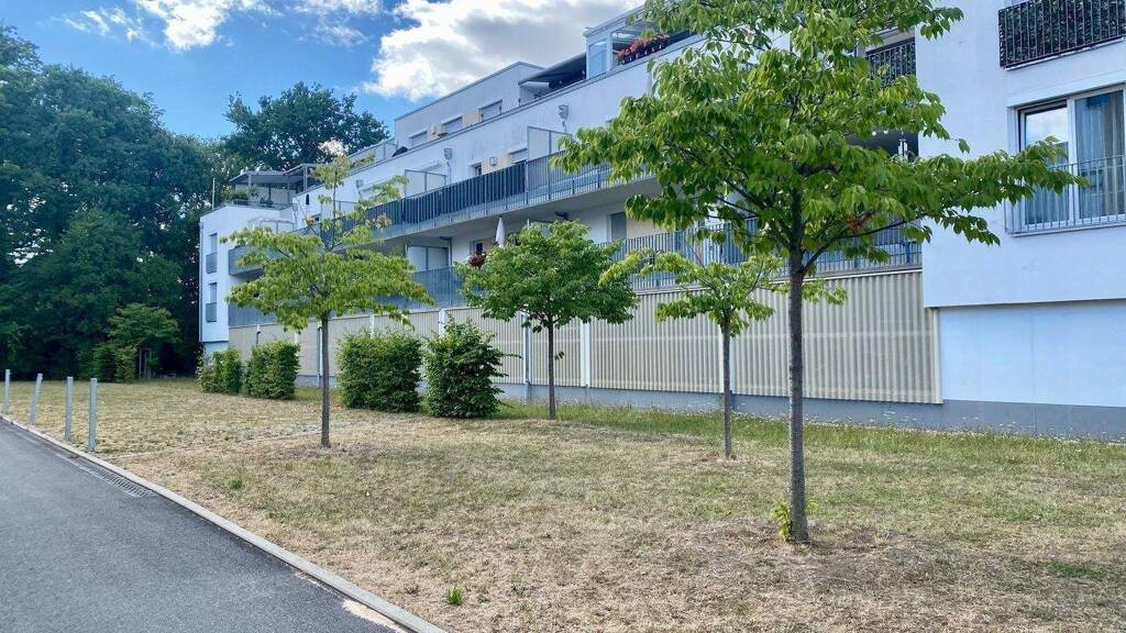 Studio zur Miete 750 € 2 Zimmer 51,5 m² 2. Geschoss frei ab 01.04.2026 Grundigpark 2 Dambach Fürth 90768