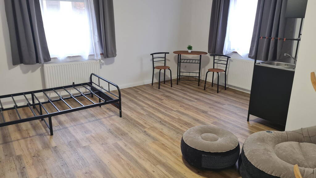 Studio zur Miete 500 € 1 Zimmer 35 m² Pfullingen 72793