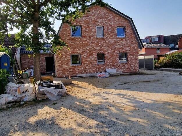 Haus zum Kauf 1.274.000 € 12 Zimmer 274 m² 1.300 m² Grundstück Husum 25813