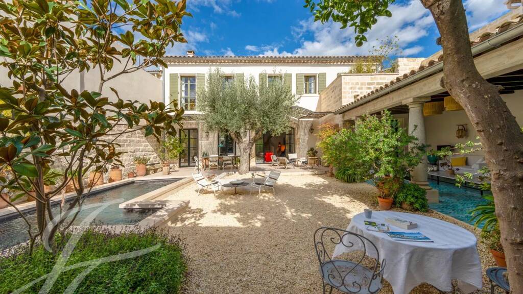 Einfamilienhaus zum Kauf provisionsfrei 1.480.000 € 7 Zimmer 220 m² 385 m² Grundstück Camargue Nord Arles 30220