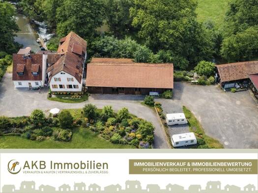 Mehrfamilienhaus zum Kauf 365.000 € 14 Zimmer 367,4 m² 3.495 m² Grundstück frei ab sofort Homberg 35315