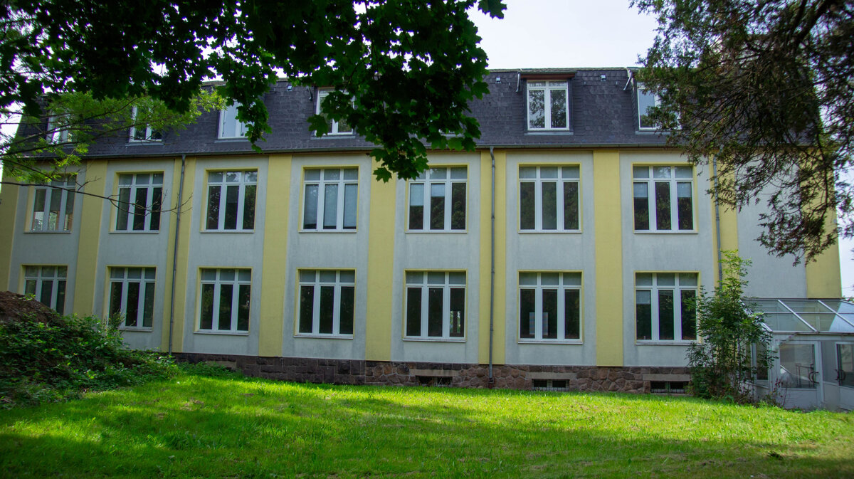 Bürofläche zur Miete 1.220 m²<br/>Bürofläche Hartmannsdorf 09232