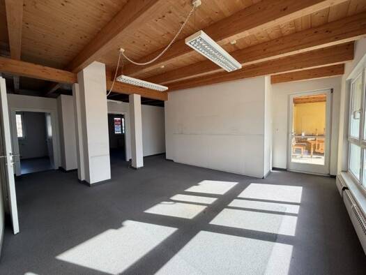 Bürofläche zur Miete 1.518 € 6 Zimmer 138 m² Bürofläche Lienz 9900