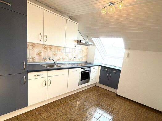 Wohnung zur Miete 749 € 4 Zimmer 90 m² Leiningen 56291