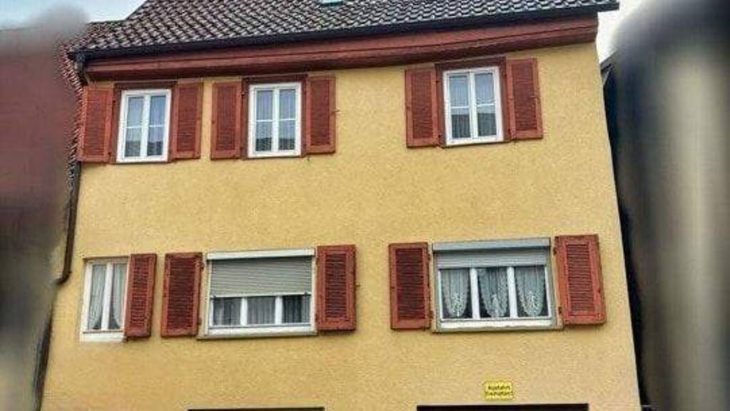 Mehrfamilienhaus zum Kauf 247.000 € 6 Zimmer 115 m² 111 m² Grundstück Balingen 72336