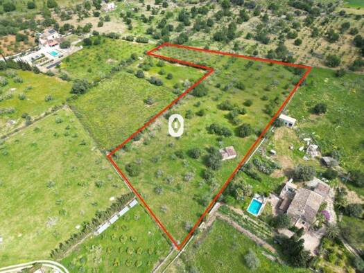Acker-/Waldstück zum Kauf 395.000 € Selva 07313