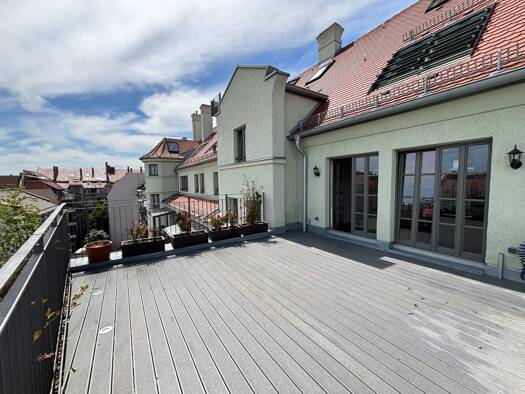 Loft zum Kauf provisionsfrei 698.000 € 2 Zimmer 134 m² Geschoss 4/5 frei ab sofort Muggenhofer Straße 28 Seeleinsbühl Nürnberg 90429