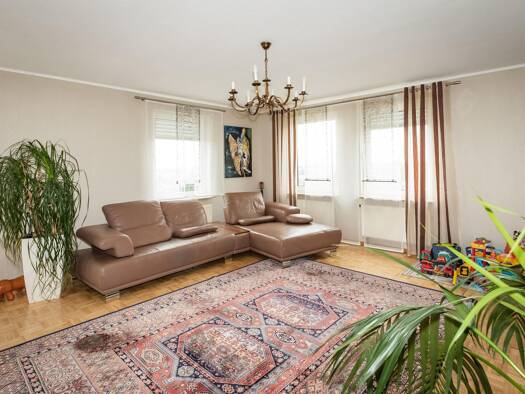 Wohnung zur Miete 860 € 3 Zimmer 91 m² Haardt Schweinfurt 97422