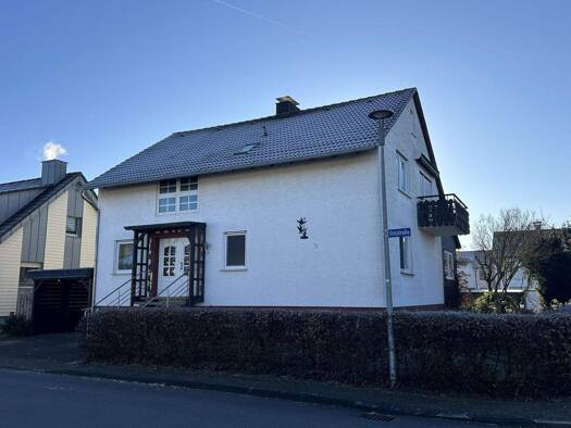 Einfamilienhaus zum Kauf 275.000 € 8 Zimmer 180 m² 816 m² Grundstück Ossendorf Warburg / Ossendorf 34414