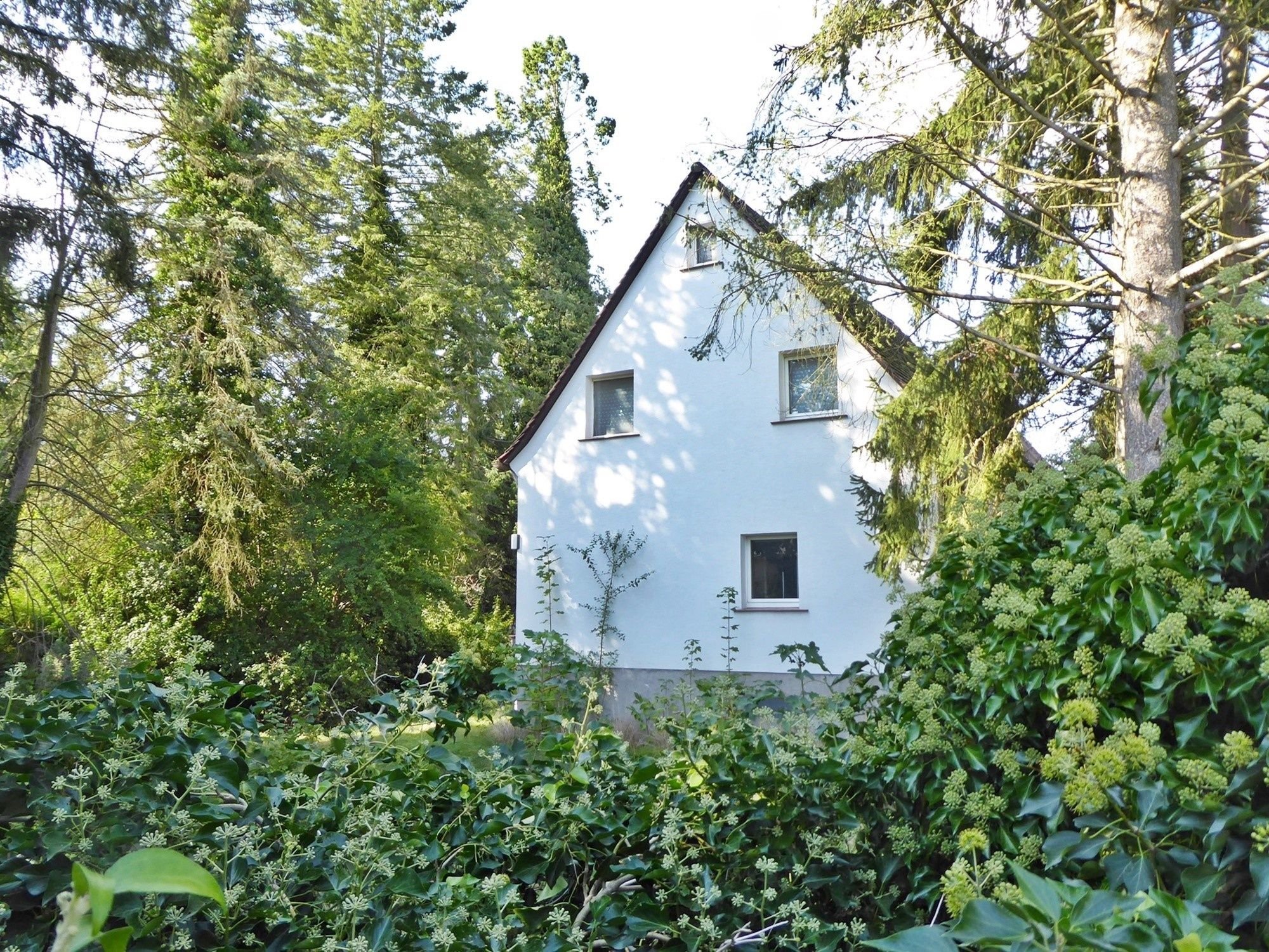 Einfamilienhaus zum Kauf 649.000 € 5 Zimmer 114 m²<br/>Wohnfläche 606 m²<br/>Grundstück ab sofort<br/>Verfügbarkeit Laufamholz Nürnberg 90482