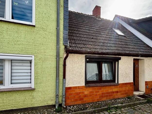 Stadthaus zum Kauf 69.000 € 2 Zimmer 60 m² 180 m² Grundstück Stadtkern Barth 18356