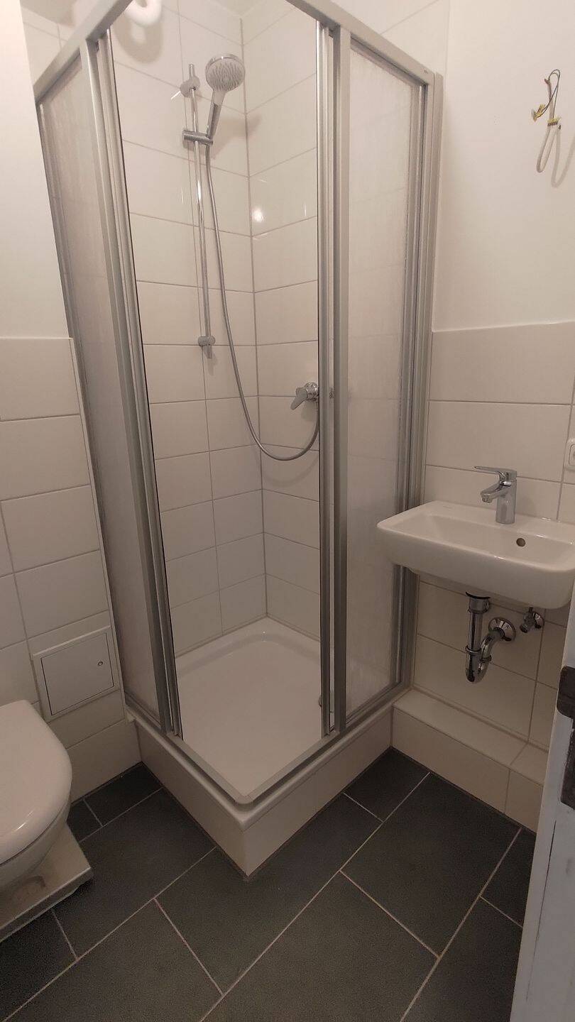 Property thumbnail 6