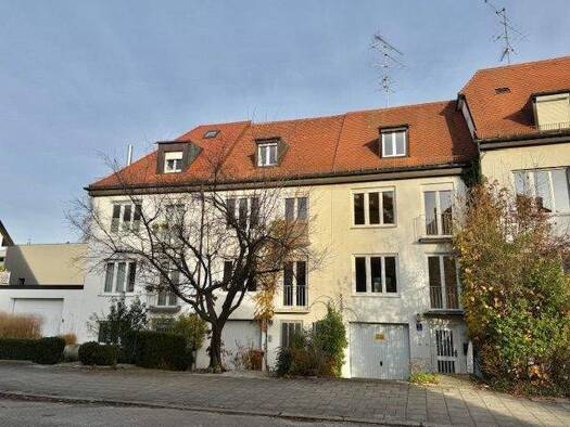 Reihenmittelhaus zum Kauf 1.985.000 € 5,5 Zimmer 153 m² 200 m² Grundstück Neuhausen-Nymphenburg München 80639