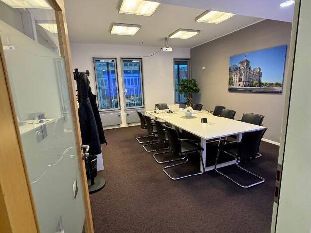Bürofläche zur Miete provisionsfrei 2.520 € 105 m² Bürofläche Schweriner Straße Wilsdruffer Vorstadt/Seevorstadt-West Ortsamtsbereich Altstadt 01067