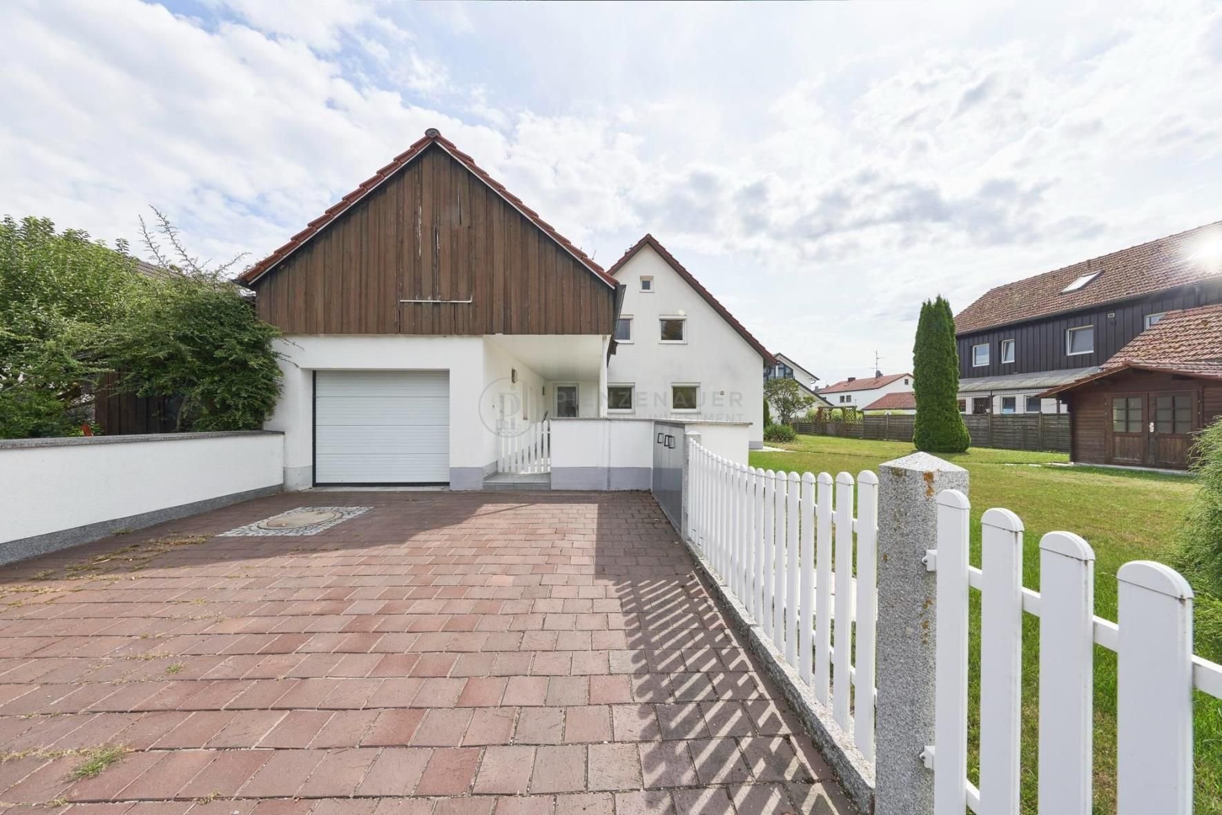 Einfamilienhaus zum Kauf 1.200.000 € 8 Zimmer 151 m²<br/>Wohnfläche 806 m²<br/>Grundstück ab sofort<br/>Verfügbarkeit Erding Erding 85435