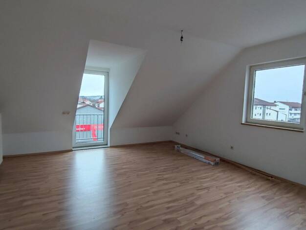 Wohnung zur Miete 540 € 3 Zimmer 64,8 m² 3. Geschoss frei ab 01.12.2026 Guerickestraße 8 Schwandorf Schwandorf 92421