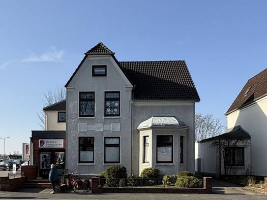 Mehrfamilienhaus zum Kauf als Kapitalanlage geeignet 359.000 € 225 m² 750 m² Grundstück Wittorf Neumünster 24539