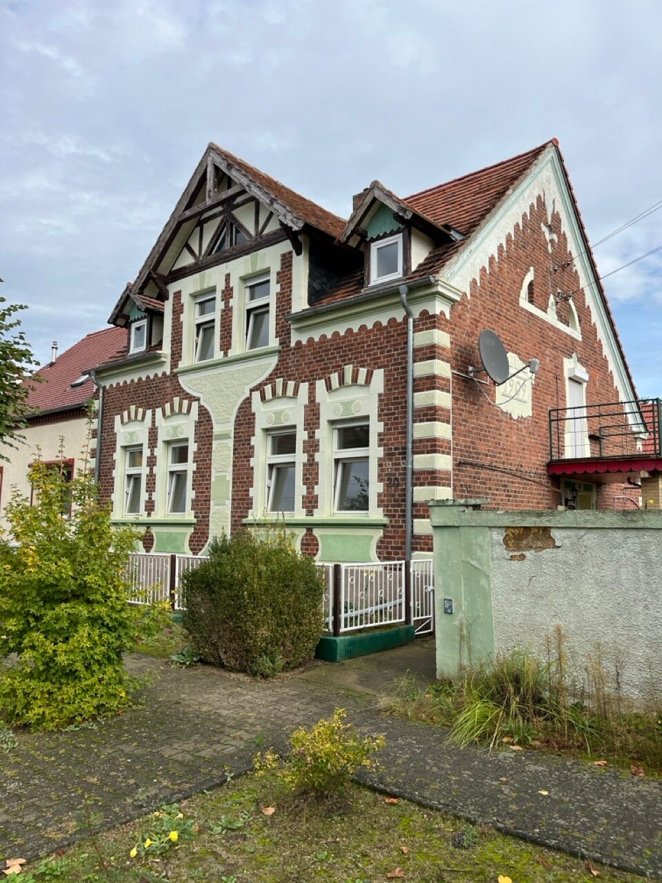 Einfamilienhaus zum Kauf 99.000 € 7 Zimmer 128 m²<br/>Wohnfläche 788 m²<br/>Grundstück ab sofort<br/>Verfügbarkeit Kehnert Tangerhütte 39517