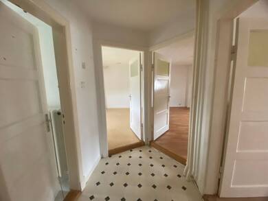 Wohnung zur Miete 450 € 2 Zimmer 53 m² Dachgeschoss, 4. Geschoss frei ab sofort Gaarden - Süd / Kronsburg Bezirk 2 Kiel 24113