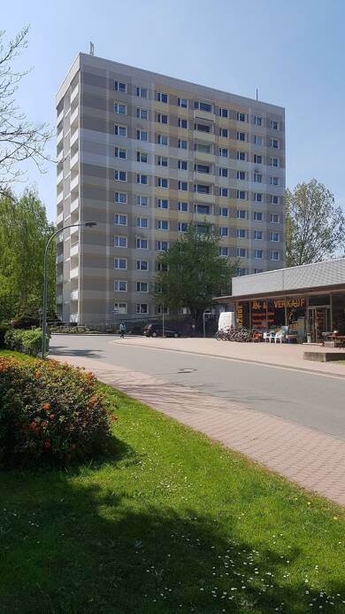 Wohnung zur Miete 290 € 2 Zimmer 51,6 m² 9. Geschoss Werner-Seelenbinder-Straße 31 Hermsdorf 07629