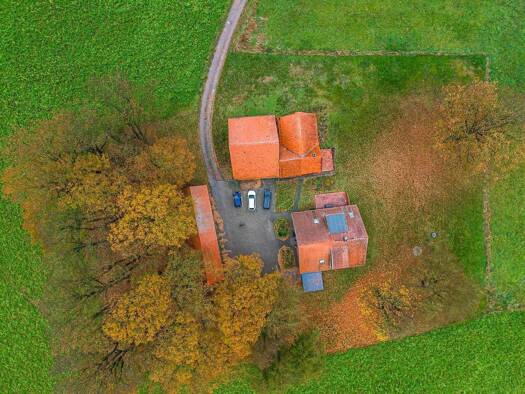 Einfamilienhaus zum Kauf 300.000 € 7 Zimmer 201 m² 6.105 m² Grundstück Bohmte 49163