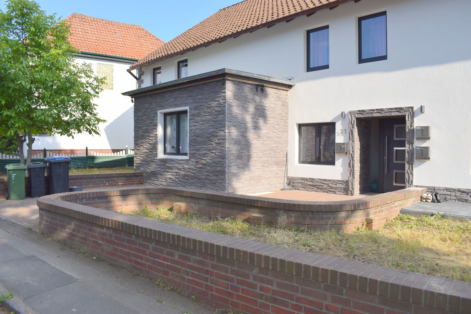 Mehrfamilienhaus zum Kauf 460.000 € 13 Zimmer 320 m²<br/>Wohnfläche 850 m²<br/>Grundstück Groß Bülten Ilsede / Groß Bülten 31241