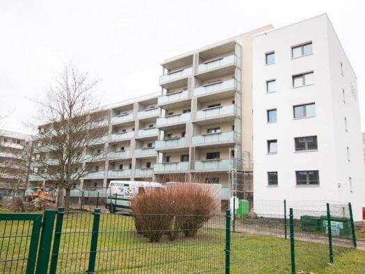 Studio zur Miete 323 € 1 Zimmer 36,7 m² 5. Geschoss Uranusstr. 38 Trotha Halle (Saale) 06118