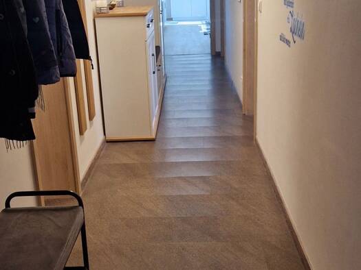 WG-Zimmer zur Miete 800 € 3 Zimmer 80 m² Geschoss 2/8 frei ab 01.06.2026 Neuburg Neuburg an der Donau 86633