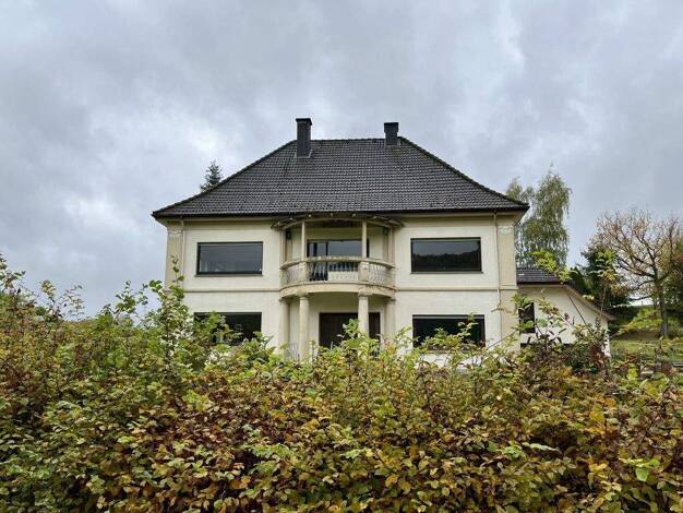 Villa zum Kauf 349.000 € 9 Zimmer 261 m² 8.886 m² Grundstück Hohenhausen Kalletal-Hohenhausen 32689