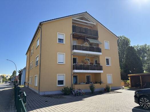 Wohnung zur Miete 600 € 3 Zimmer 83,5 m² 1. Geschoss Döbelner Straße 12 Weida Riesa 01587