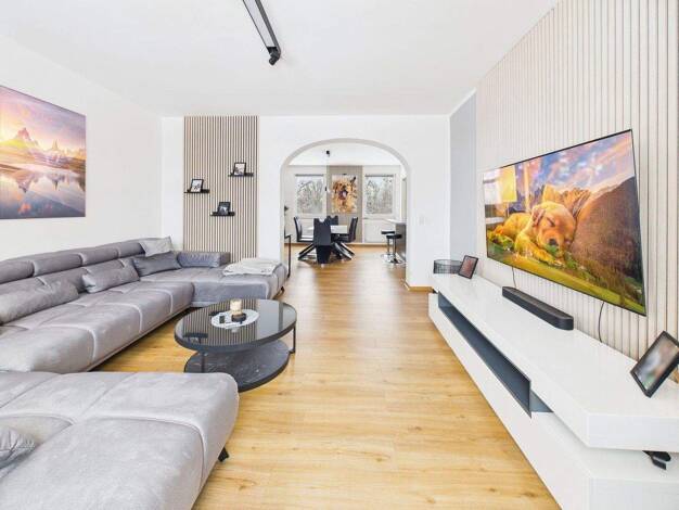 Wohnung zur Miete 960 € 3 Zimmer 85 m² 1. Geschoss frei ab 01.06.2026 Cochstedter Str. 32 Leipziger Str. Magdeburg 39112