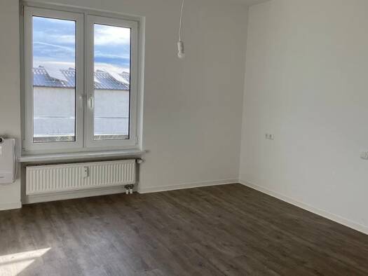 Wohnung zur Miete 385 € 2 Zimmer 55 m² Geschoss EG/2 frei ab sofort Untermhaus Gera 07548