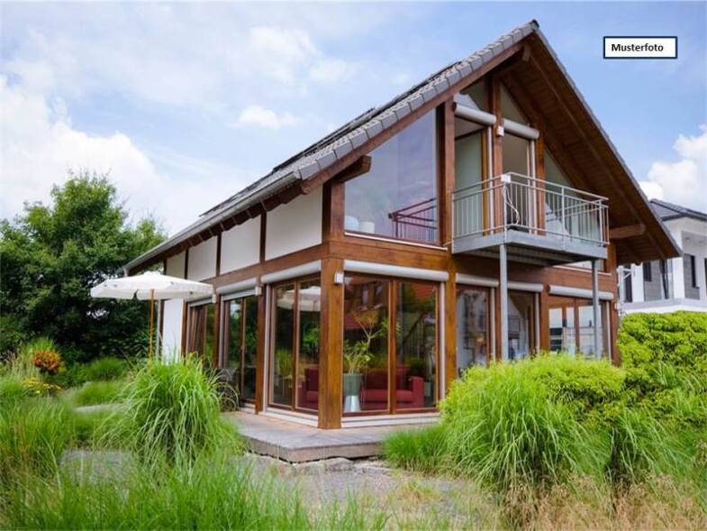 Haus zur Zwangsversteigerung provisionsfrei 192.000 € 126 m² 730 m² Grundstück Neuhausen Neuhausen 78579