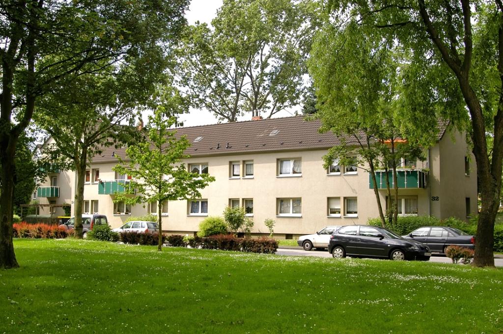 Wohnung zur Miete 369 € 2 Zimmer 42,4 m²<br/>Wohnfläche 1.<br/>Geschoss Meister-Arenz-Straße 32 Huckingen Duisburg 47259