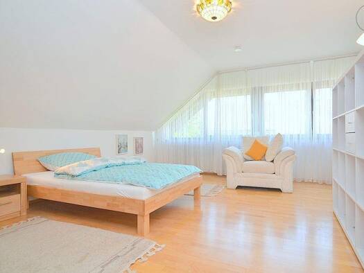 Wohnung zur Miete Wohnen auf Zeit 1.350 € 2 Zimmer 110 m² frei ab sofort Kosbach Erlangen/Kosbach 91056