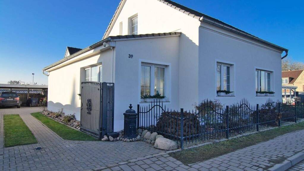 Einfamilienhaus zum Kauf 720.000 € 4 Zimmer 130 m² 1.748 m² Grundstück Bötzow Oberkrämer 16727