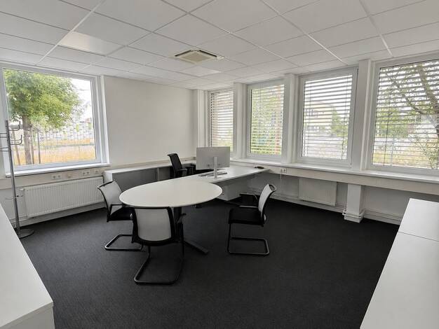 Bürogebäude zur Miete provisionsfrei 2.400 € 10 Zimmer 287 m² Bürofläche Moritz-Fischer-Straße 18 Schwebheim 97525
