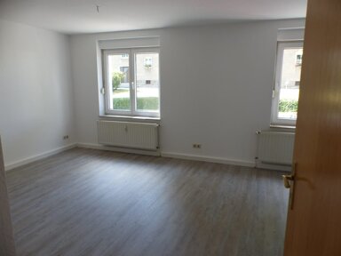 Wohnung zur Miete 240 € 2 Zimmer 44,5 m² frei ab sofort Lengenfelder Str. 22 Treuen Treuen 08233