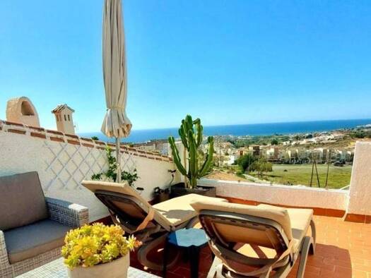 Reihenhaus zum Kauf 410.000 € 2 Zimmer 70 m² Nerja 29780