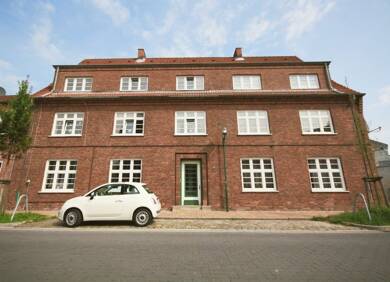Wohnung zur Miete 720 € 3 Zimmer 72,7 m² Dachgeschoss, 2. Geschoss frei ab sofort Rendsburg 24768