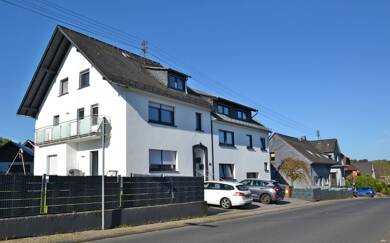 Mehrfamilienhaus zum Kauf als Kapitalanlage geeignet 658.000 € 510 m² 700 m² Grundstück Freirachdorf 56244