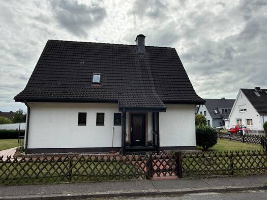 Einfamilienhaus zum Kauf provisionsfrei 295.000 € 6 Zimmer 111 m² 792 m² Grundstück St. Gertrud Lübeck 23566
