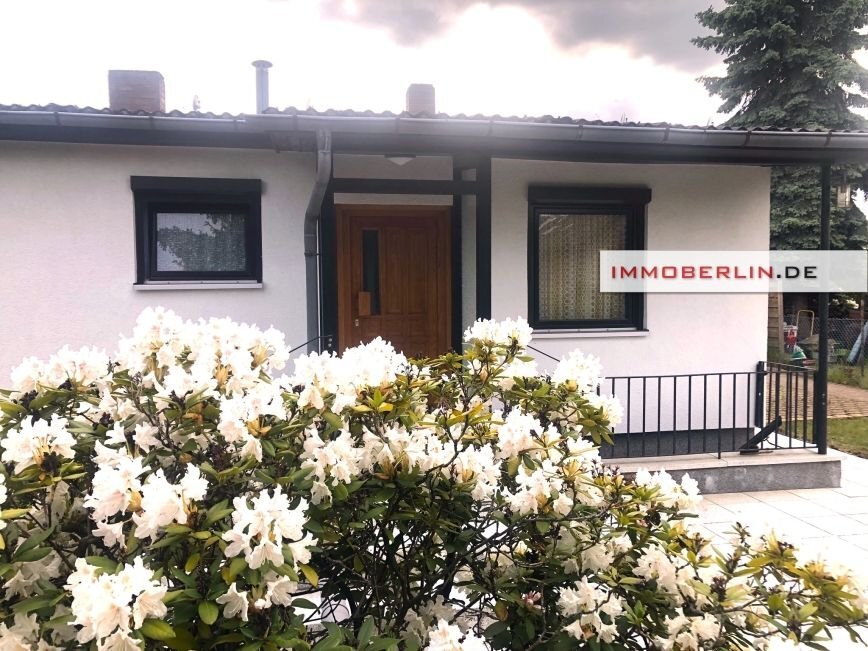 Einfamilienhaus zum Kauf 549.000 € 3 Zimmer 70 m²<br/>Wohnfläche 800 m²<br/>Grundstück ab sofort<br/>Verfügbarkeit Lichtenrade Berlin 12307