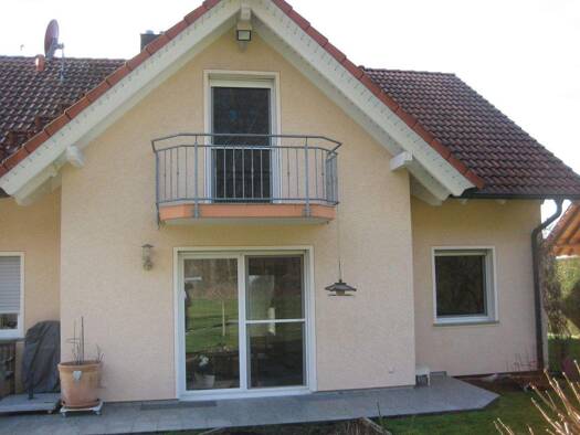 Einfamilienhaus zum Kauf 475.000 € 5,5 Zimmer 142 m² 1.044 m² Grundstück frei ab sofort Bernsfelden Igersheim 97999