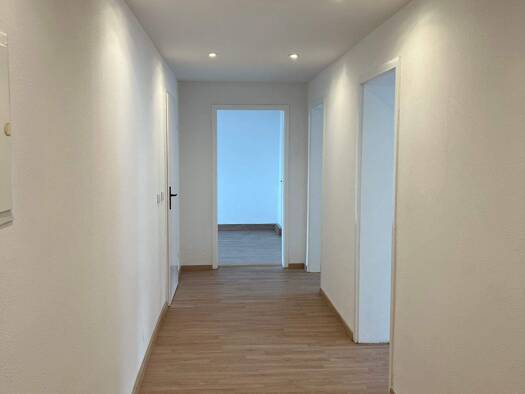 Wohnung zur Miete 510 € 3,5 Zimmer 90 m² 2. Geschoss frei ab sofort Aue 08280