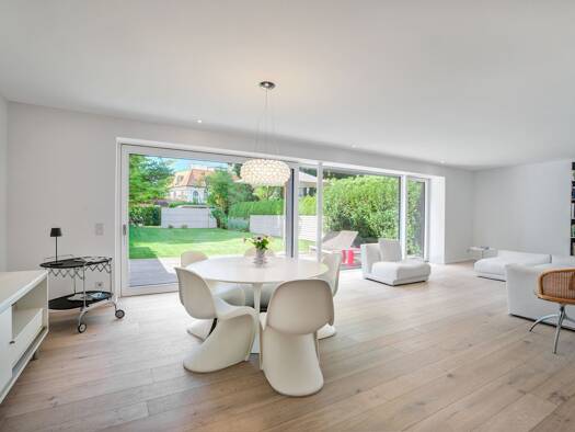 Stadthaus zum Kauf 5 Zimmer 225 m² 419 m² Grundstück Bogenhausen München 81925